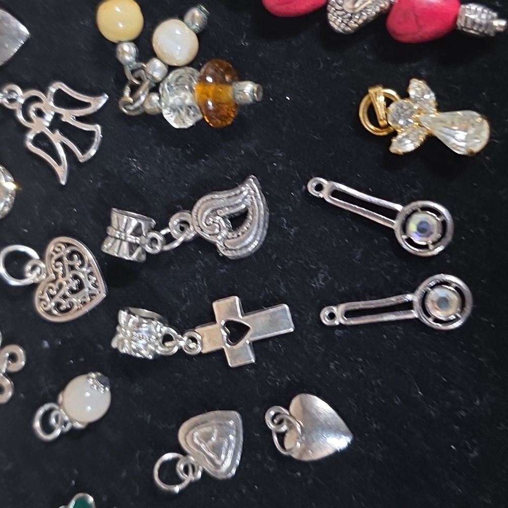 Assorted Charm Set - Picture 3 of 7